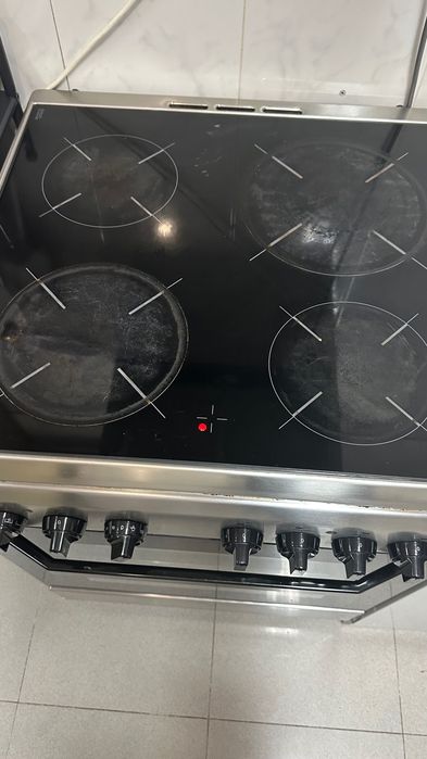 Fogão usado em ótimo estado