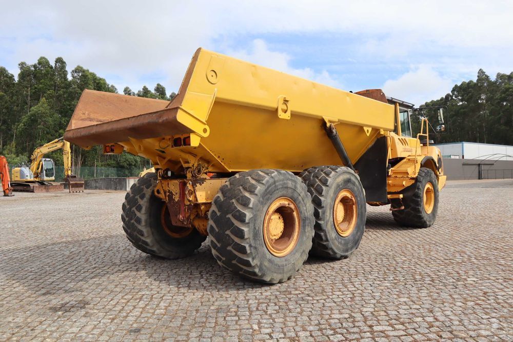 2005 Volvo A30 Dumper Articulado