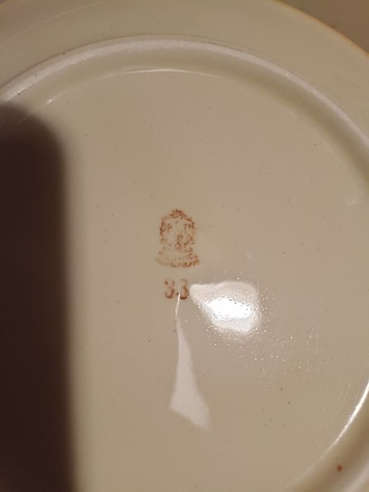 Kubki plus talerzyki PRL Tułowice