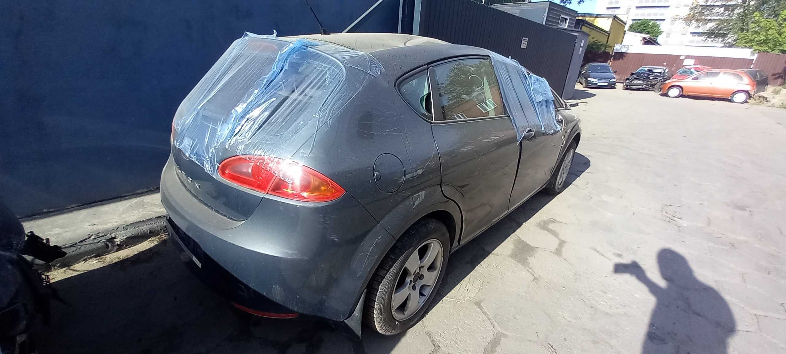 2006 Seat Leon II 1.9 TDI 105KM BKC kolor LS7Z Silnik skrzynia części