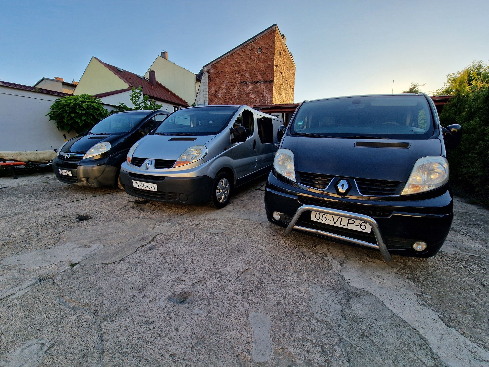 Brygadówka Trafic Vivaro 2.0 CDi Long L2H1.Dubelcabina.