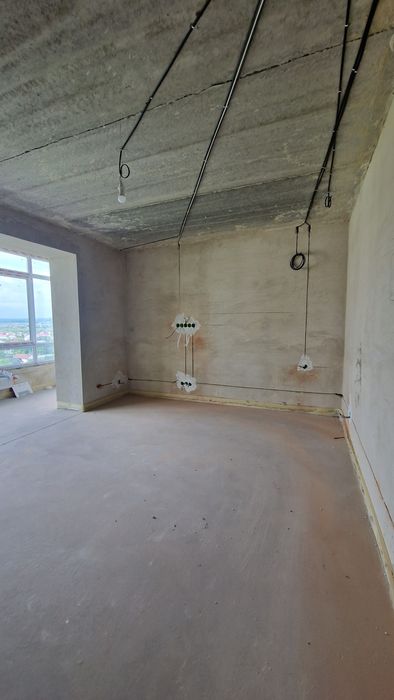 2к з виглядом на озеро в ЖК Міленіум