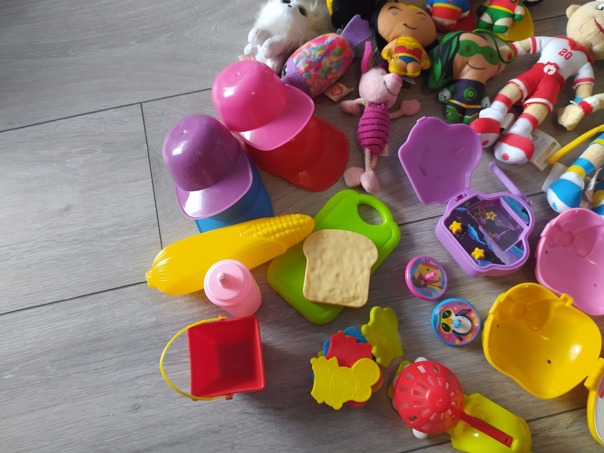 Zestaw zabawek mix dla dziecka pluszaki akcesoria
