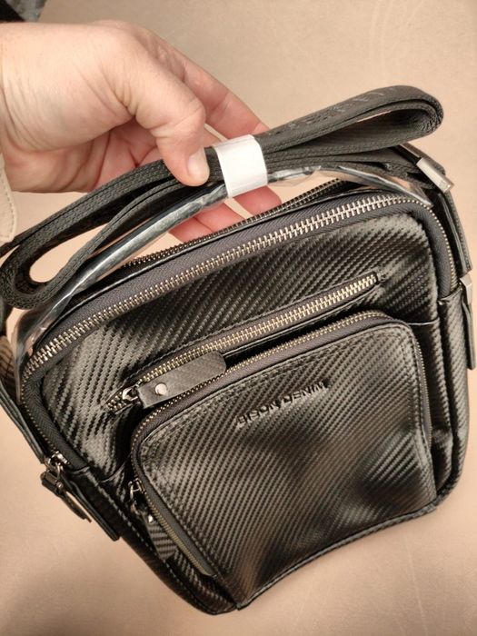 Męska torba na ramię listonoszka saszetka czarna Bison Denim Nowa