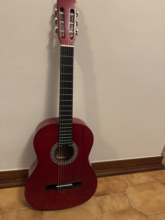 Viola Stagg vermelha