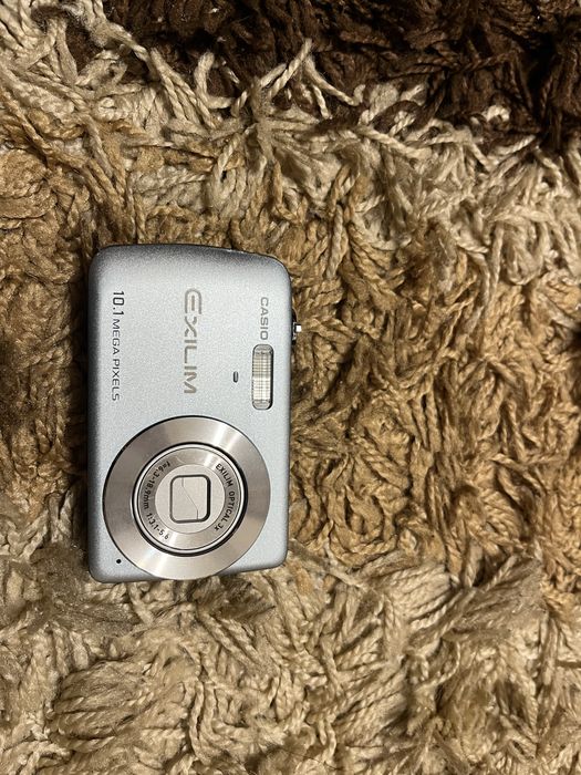 Циффрові фотоапарати робочі 2шт