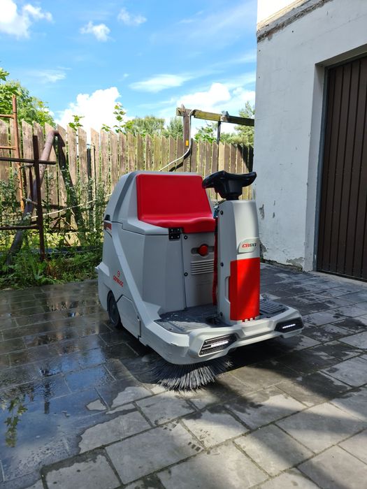 Comac CS60B Zamiatarka Bateryjna [ Tylko 144H ] Najem długoterminowy
