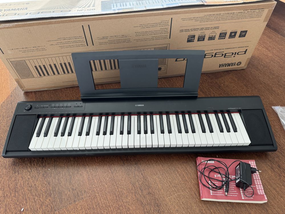 Teclado Yamaha NP-12B