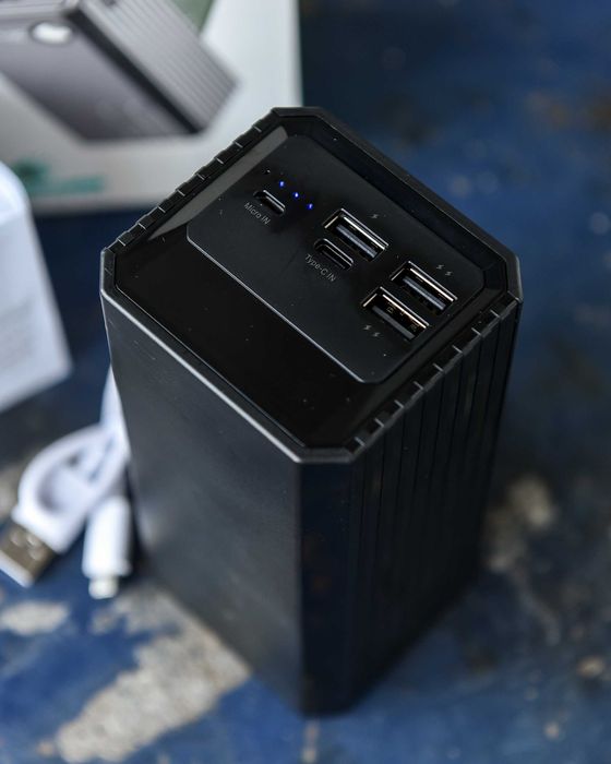 Реальний павербанк Konfulon на 50000мач, з ліхтарем, захищена!