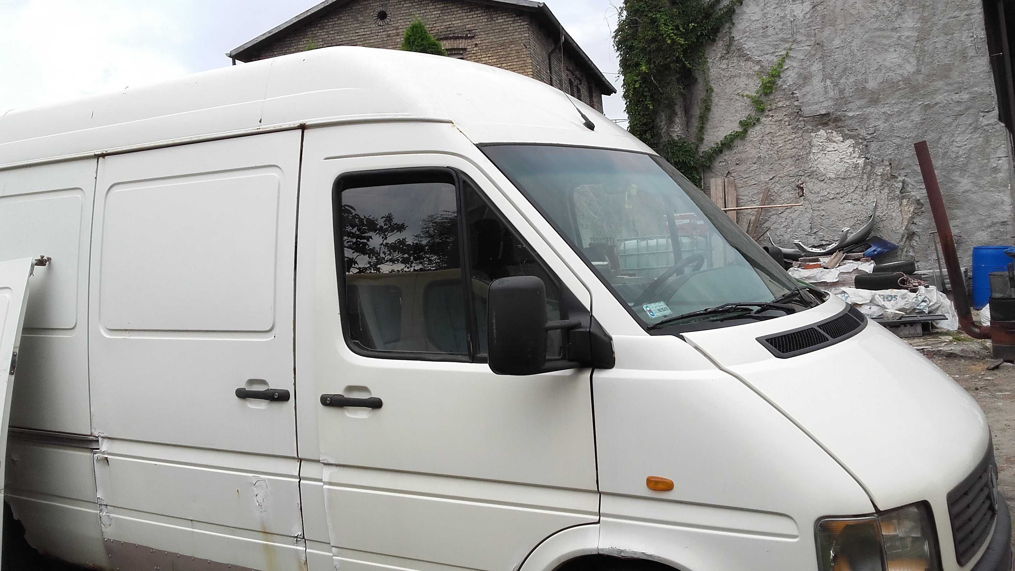 Rozrusznik Vw Lt 2,5 tdi , Volkswagen T4 2,5