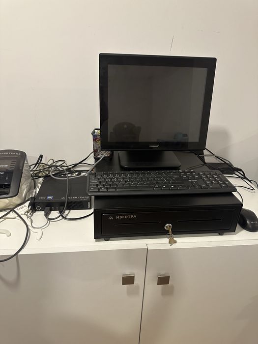 Material informatico loja de roupa