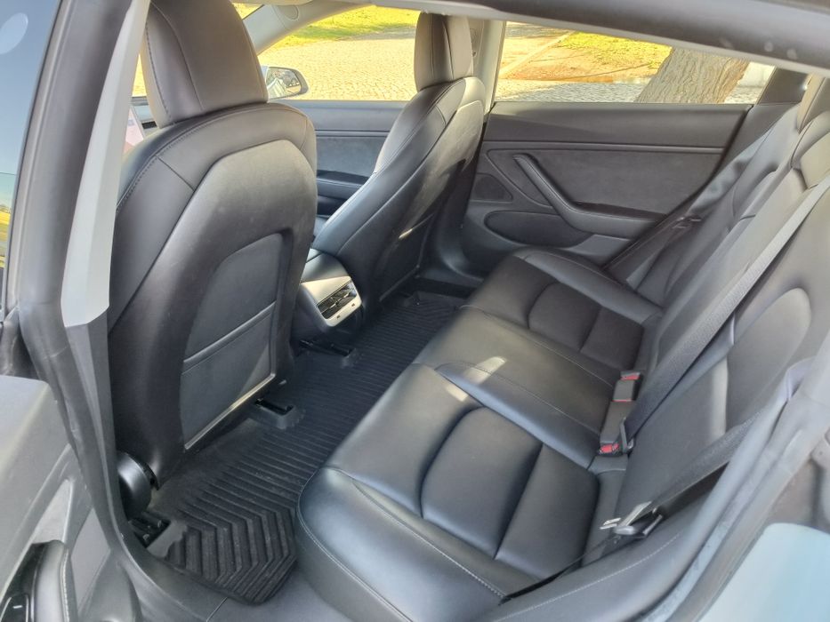 Tesla Model 3 Long-Range Dual Motor AWD