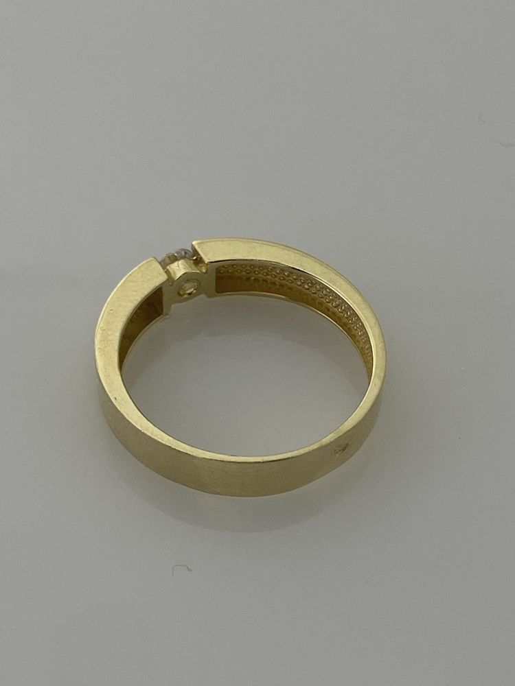 Złoty pierścionek damski, Próba 585. Nowy (5024)