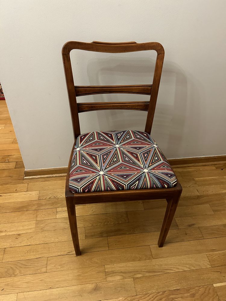 Krzeslo PRL z nowym siedziskiem