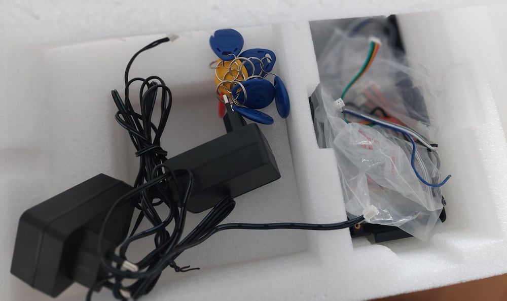 Wideodomofon DWURODZINNY Domofon WIFI 2 Monitory 7" app tuya Virone