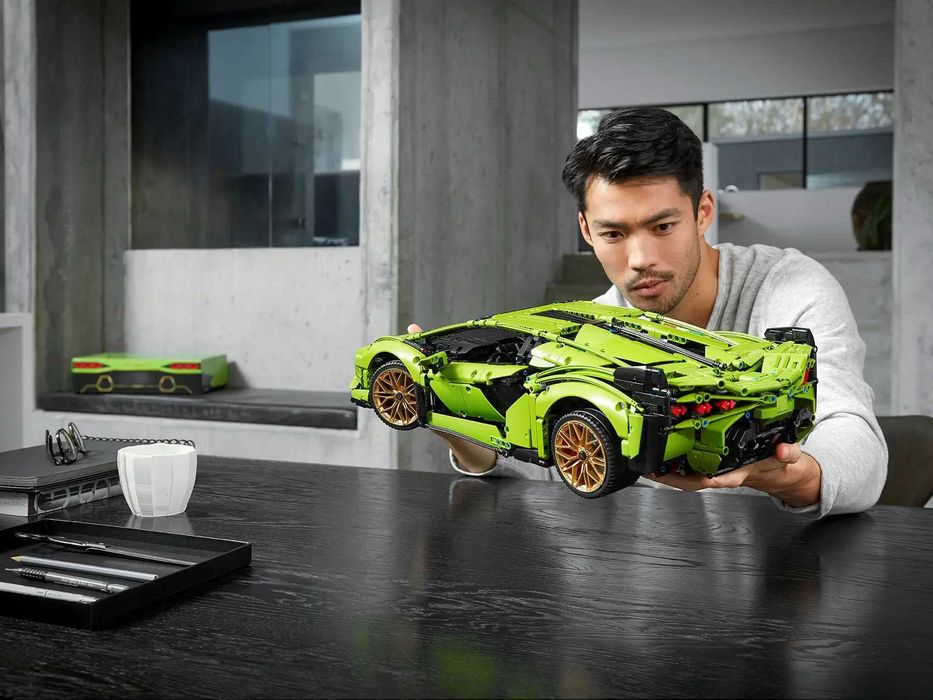 Конструктор Technic Lamborghini Sian FKP 37 з рамкою (42115), 3696 дет