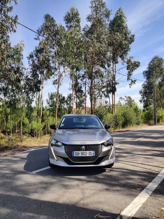 Peugeot e-208 136cv 2022.06 c/IVA