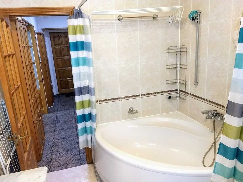 Оренда 3-кімнатної квартири Золоті Ворота Хрещатик Прорізна 10