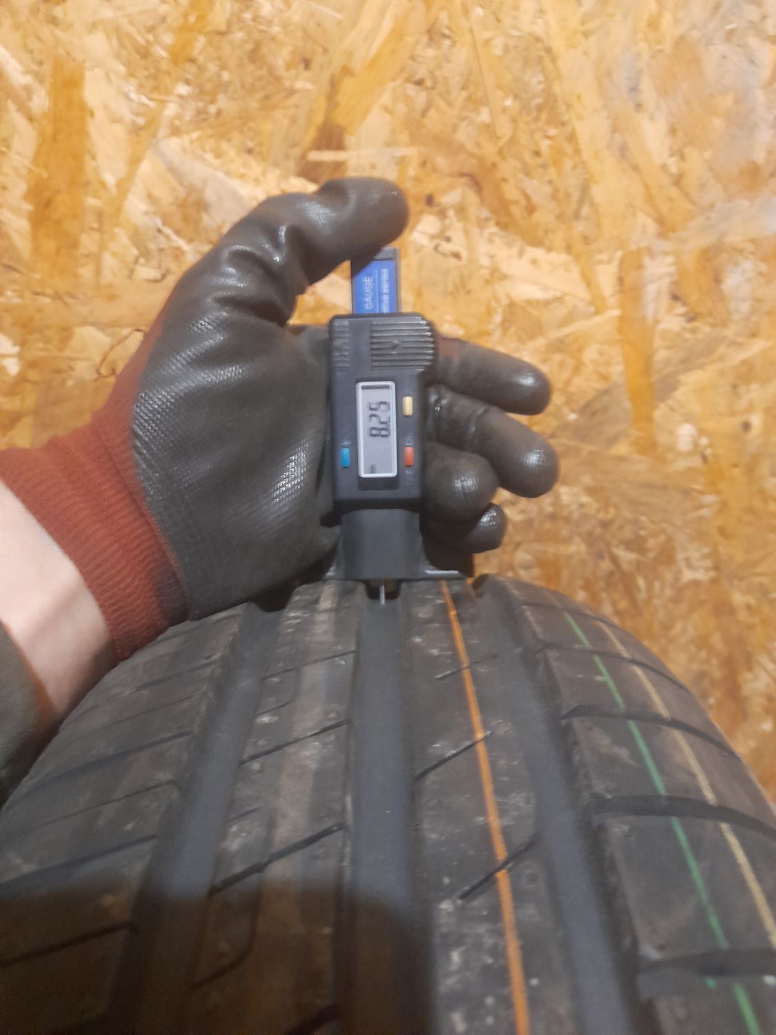Шини Goodyear EfficientGrip Performance 185/60 R15 84H