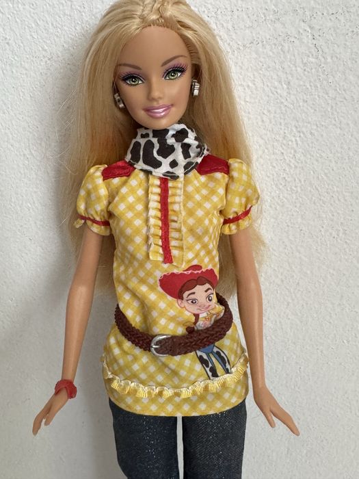 Barbie Toy Story 3 Barbie loves Jessie Mattel z figurką
