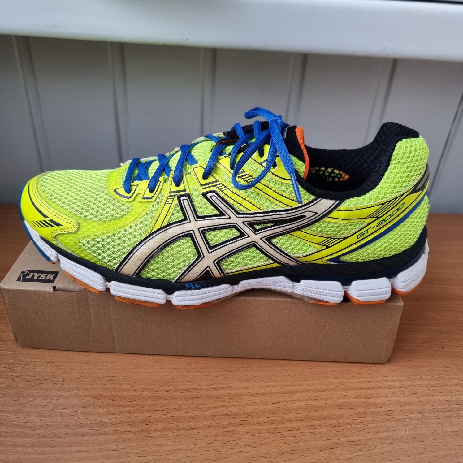 Кросівки ASICS GT-2000. Оригінальні чоловічі кросівки для бігу