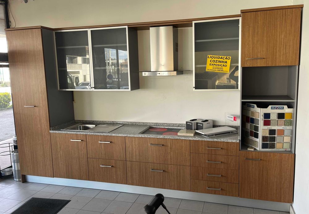 COZINHA DE EXPOSIÇÃO PAREDE RETA COM 3950mm - PREÇO DE LIQUIDAÇÃO