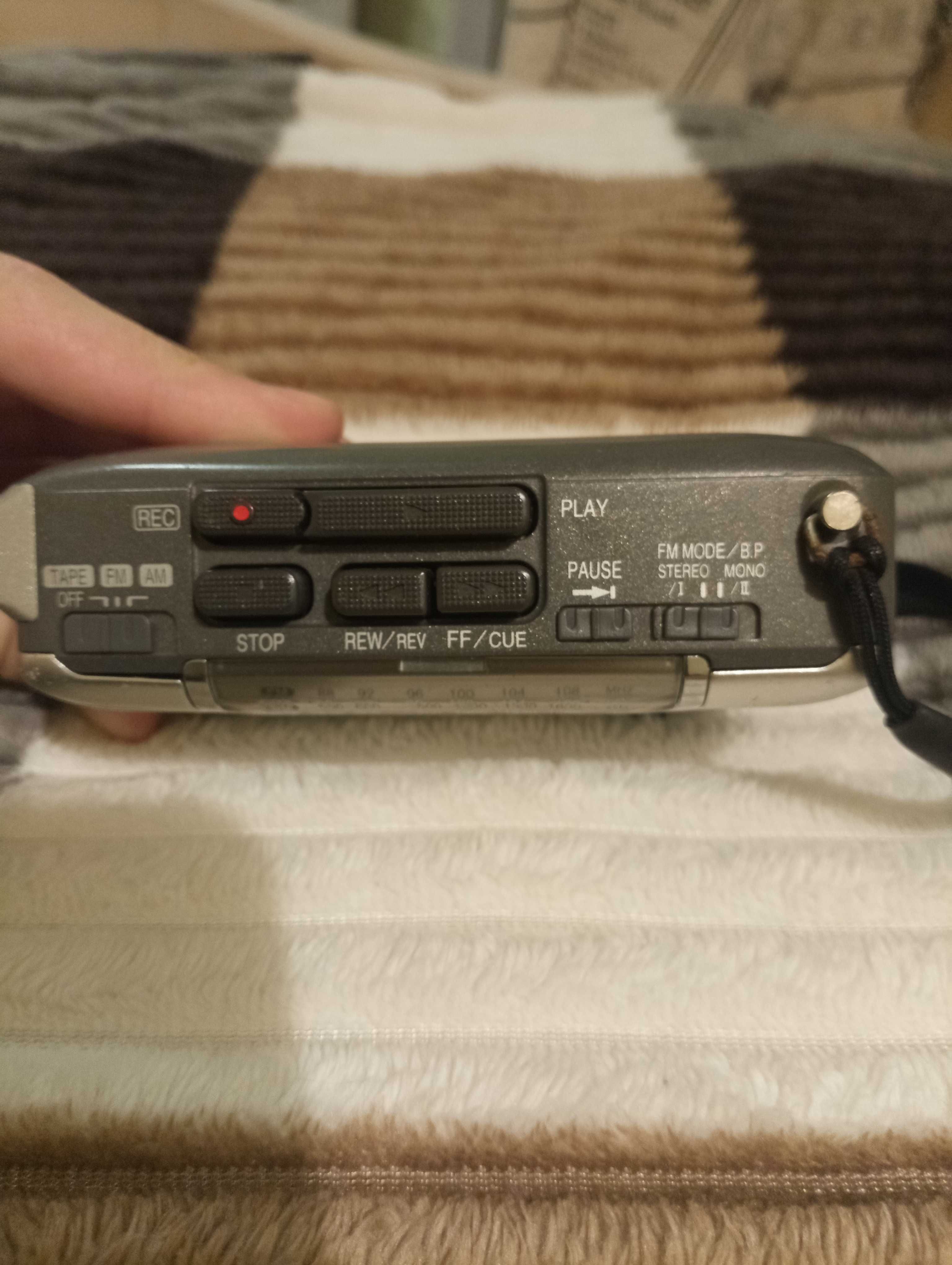 Panasonic RQ-200