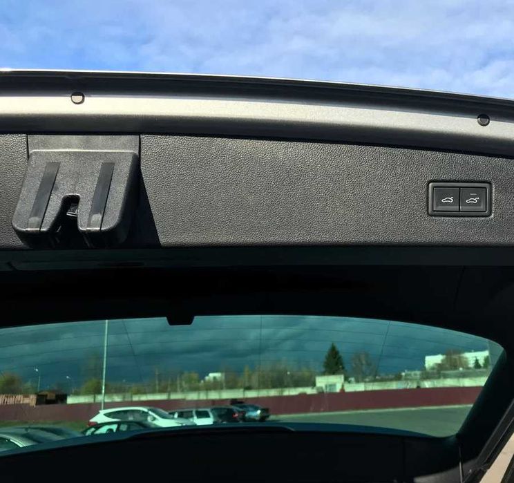 Volkswagen Tiguan II, 2019 року 2.0 Дизель AWD