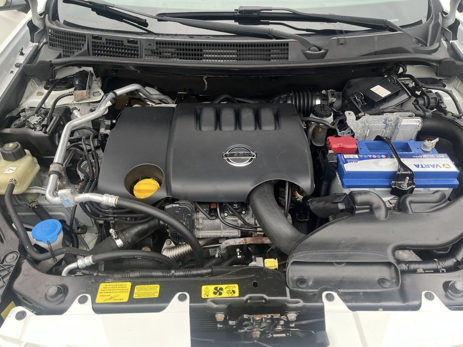 Продам надійний позашляховик Nissan Qashqai повний привід на автоматі