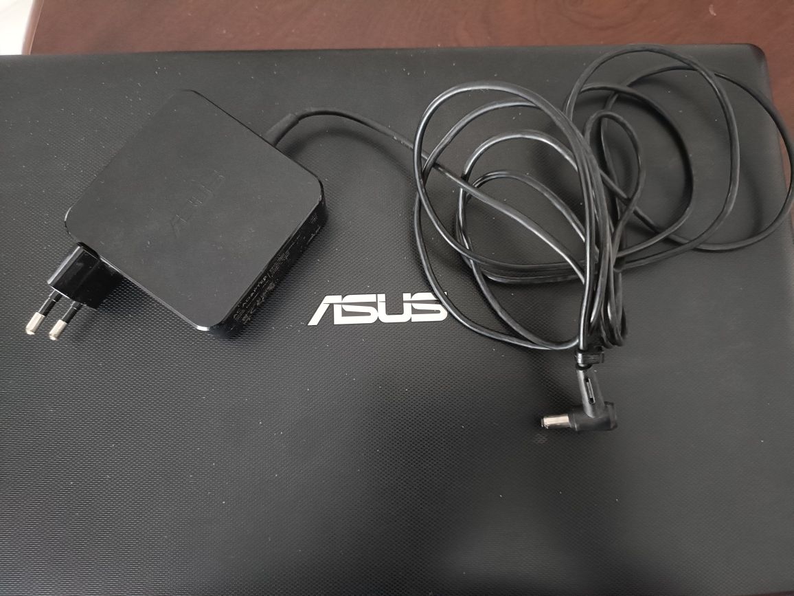 ASUS Modelo X552C sem bateria