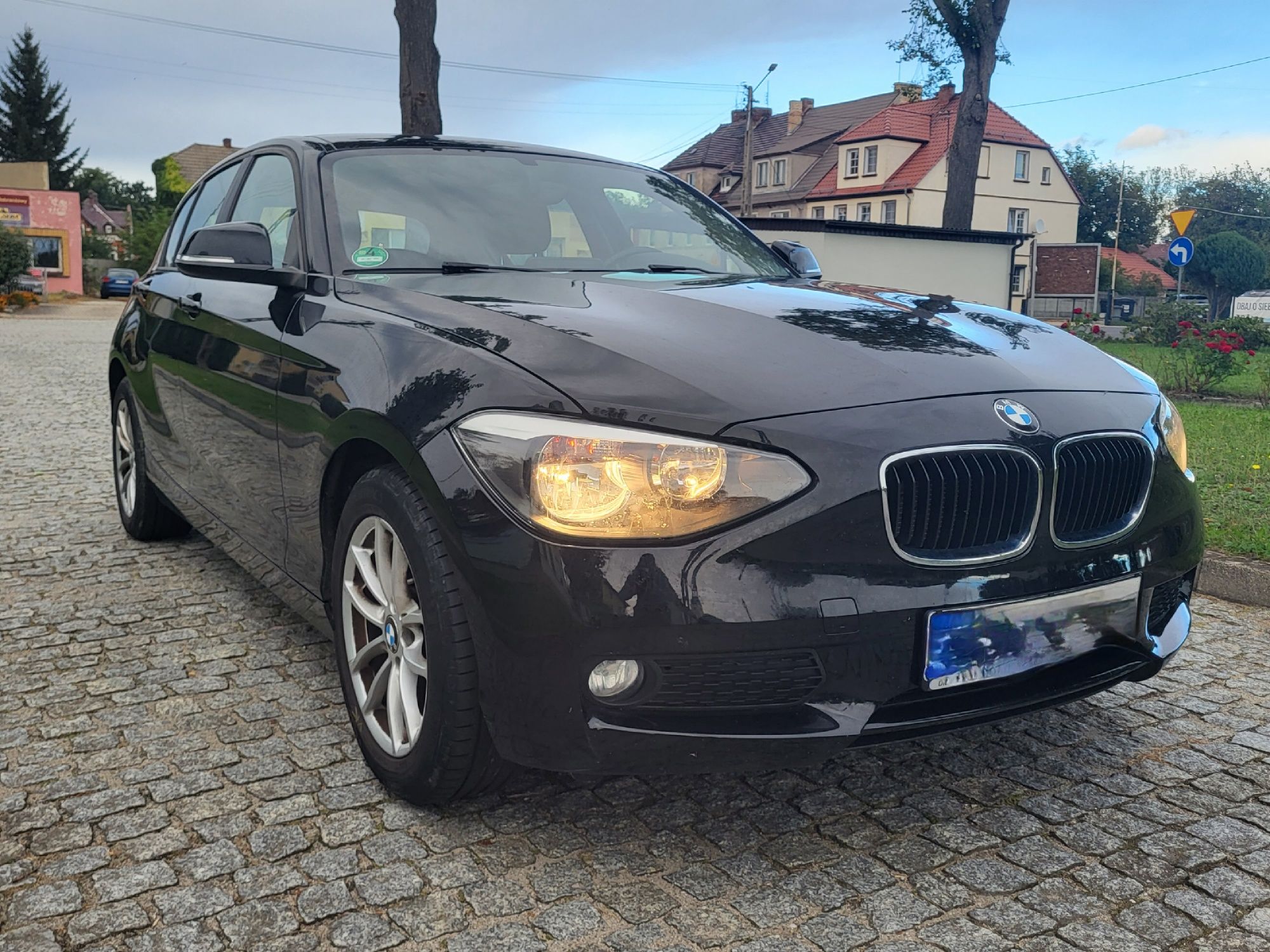 Bmw 116 niski oryg przebieg. 100% sprawna, opłacona.