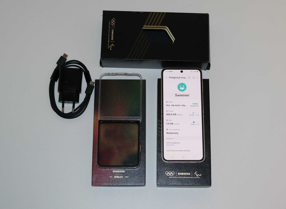 Samsung Z Flip6 Olympic Edition, 12/512 GB, Idealny, Gratis