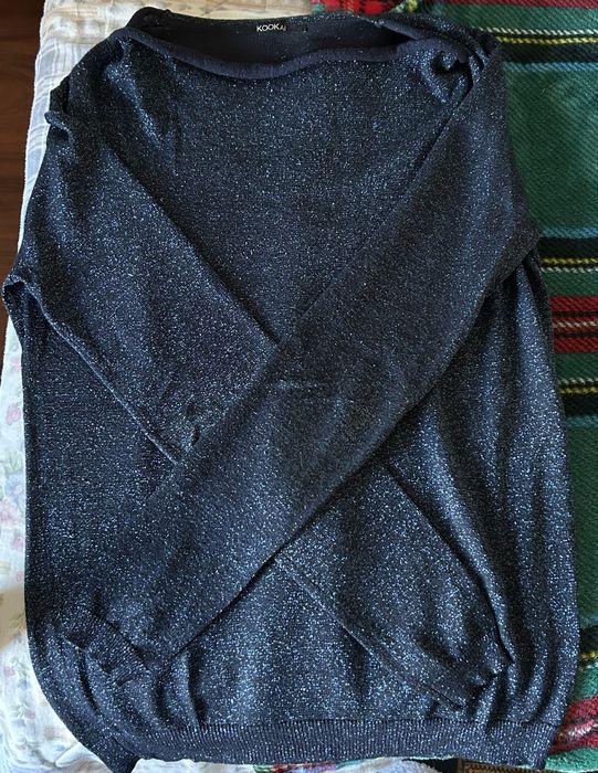 Camisola azul com algum brilho