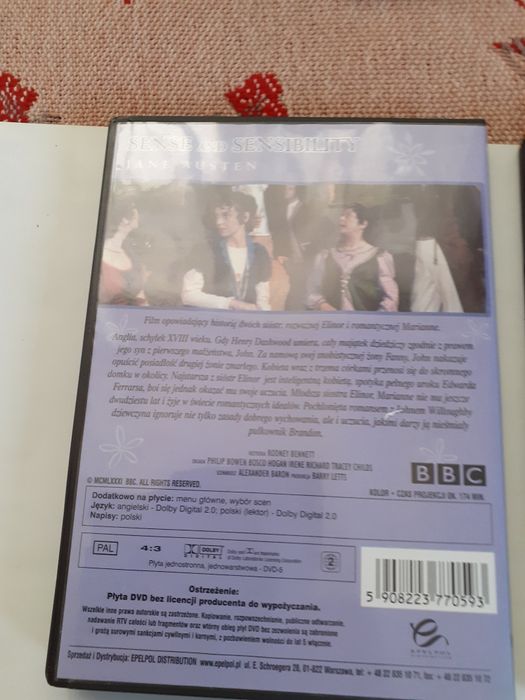 2 filmy na płytach cd wszystko na zdjęciach