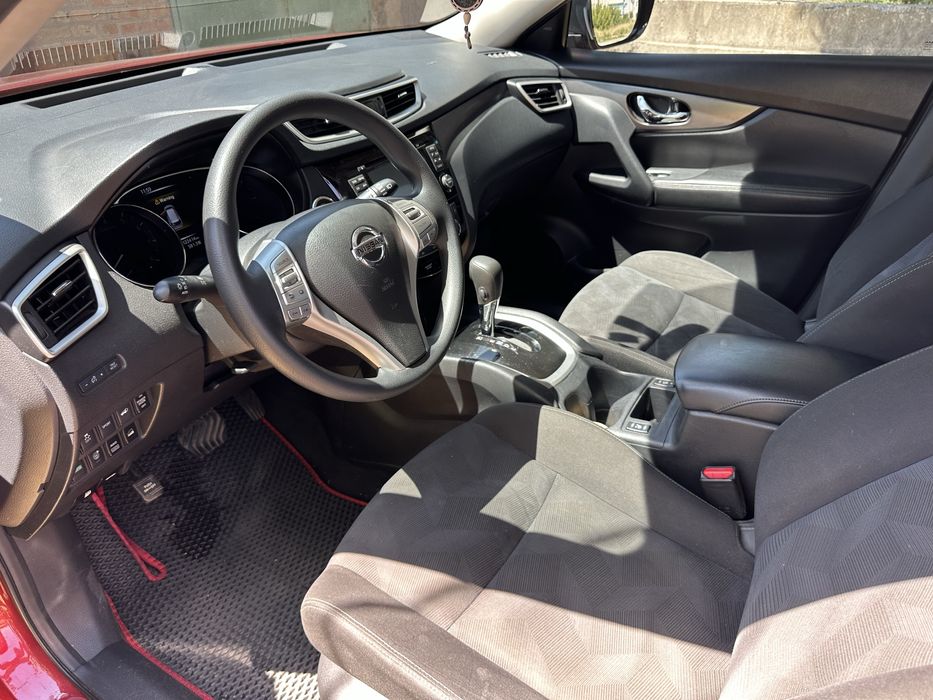 Продам Nissan Rogue