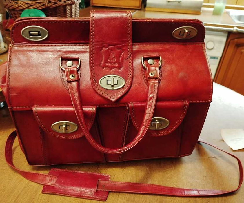 Kuferek Vrai Cuir ze skóry wielbłąda