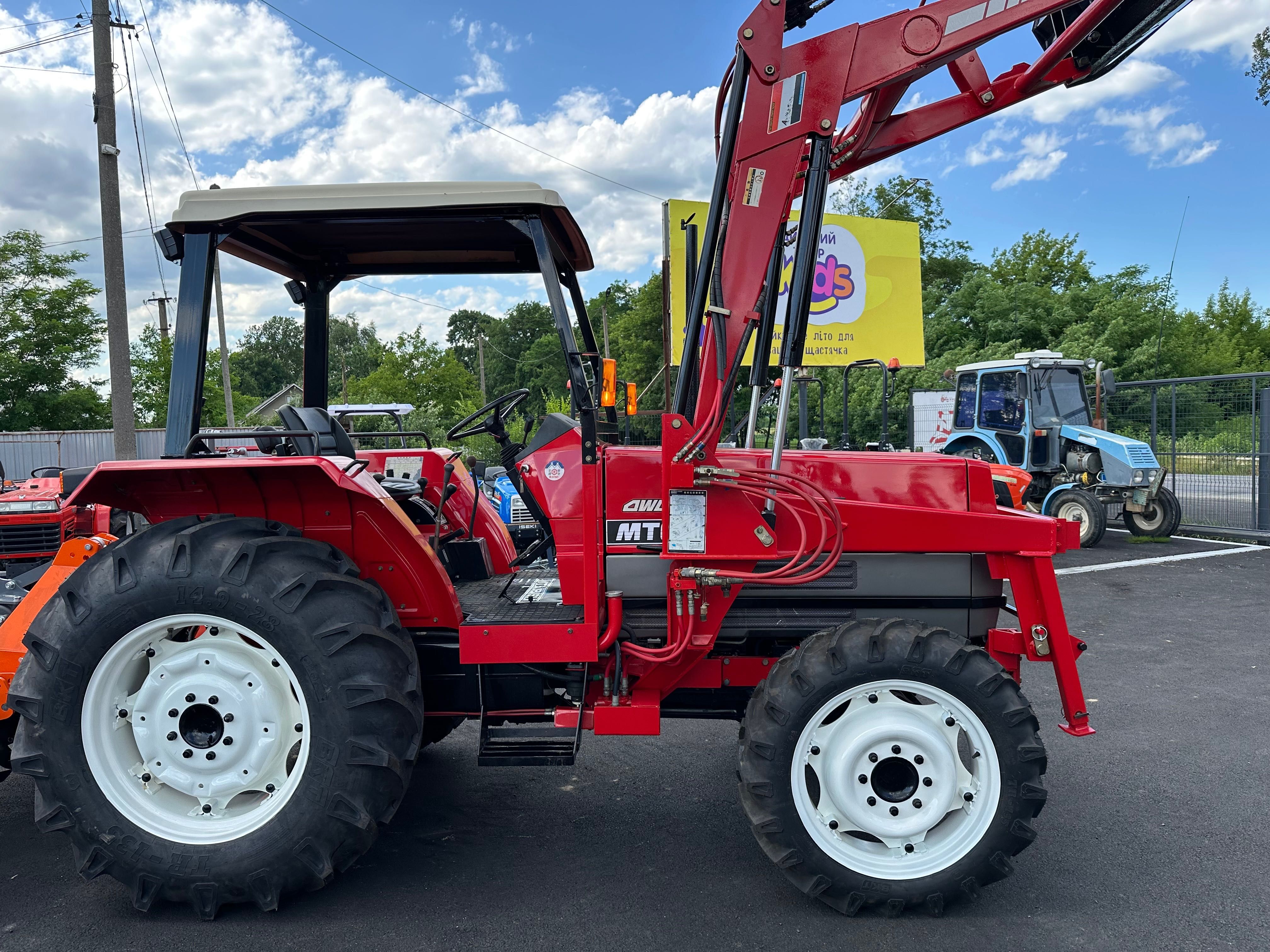 Трактор Mitsubishi MT-63 / Трактор Мітсубі6сі МТ-63