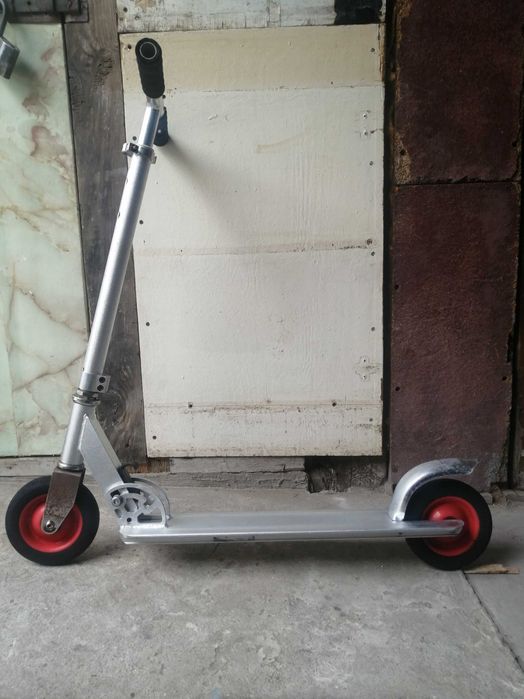 Самокат  детский  6-12 лет