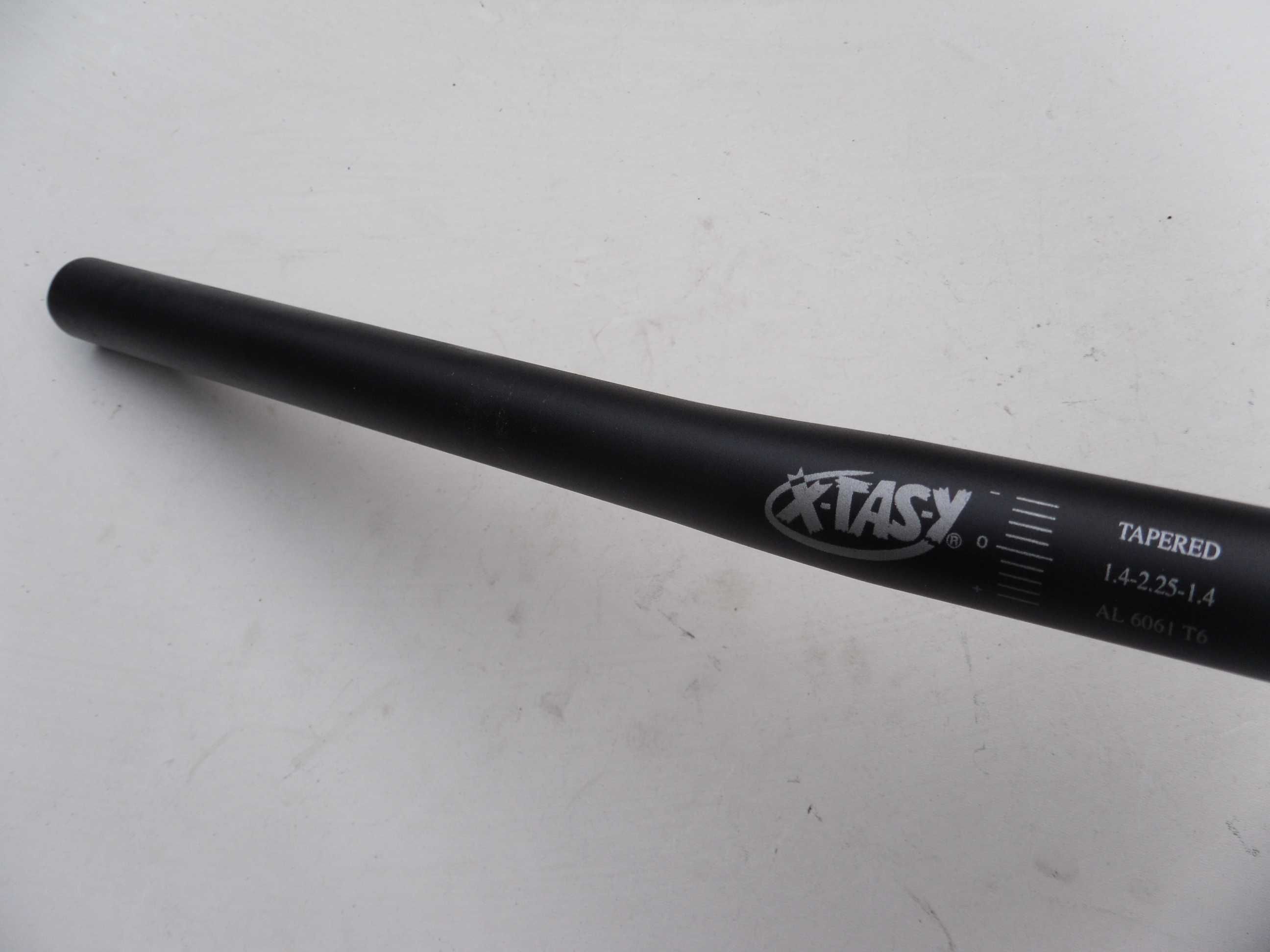 X-TASY Tapered kierownica alu 6061-T6 dł 560mm  166gram  Polecam