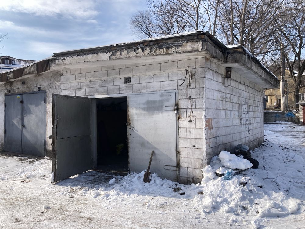 Гараж центр Героїв Рятувальників ( Москворецкая,Медікум)