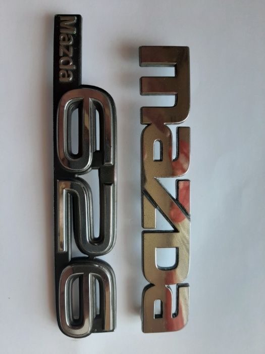 Emblemat znaczek mazda 626 III