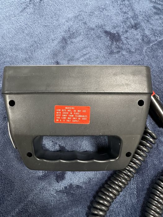 Szperacz (reflektor) do gniazdka zapalniczki samochodowej 12 V