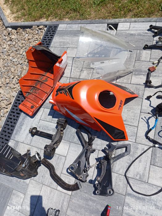 Silnik KTM Duke RC 125 Husqvarna svartpilen 125 swap 125 senda rieju