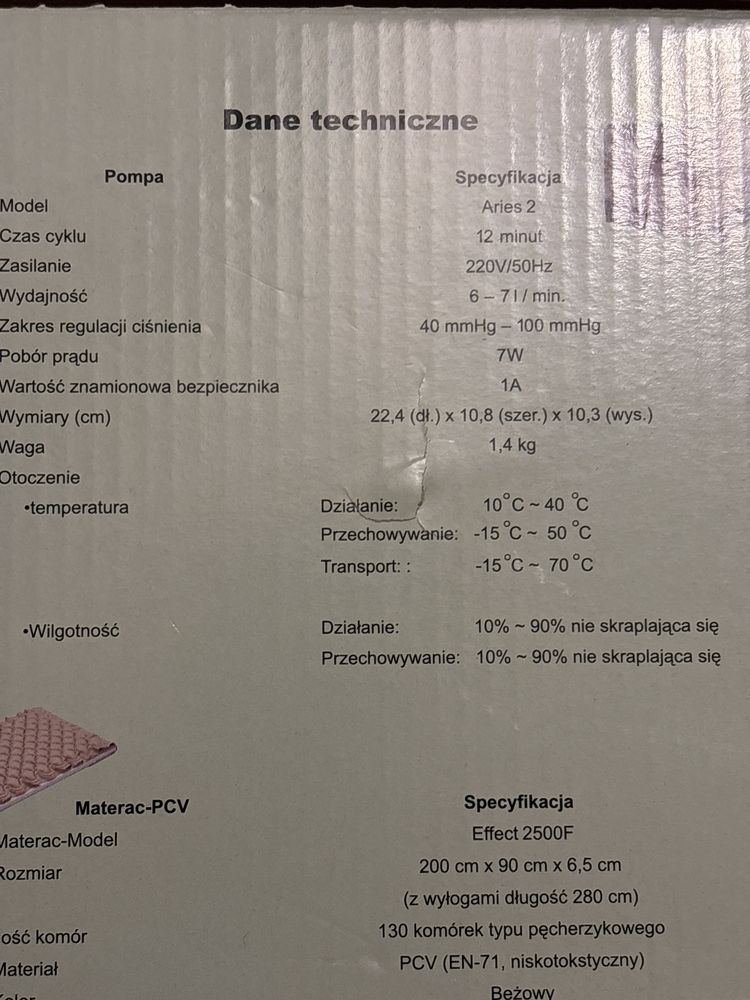 Materac przeciwodleżynowy z pompką