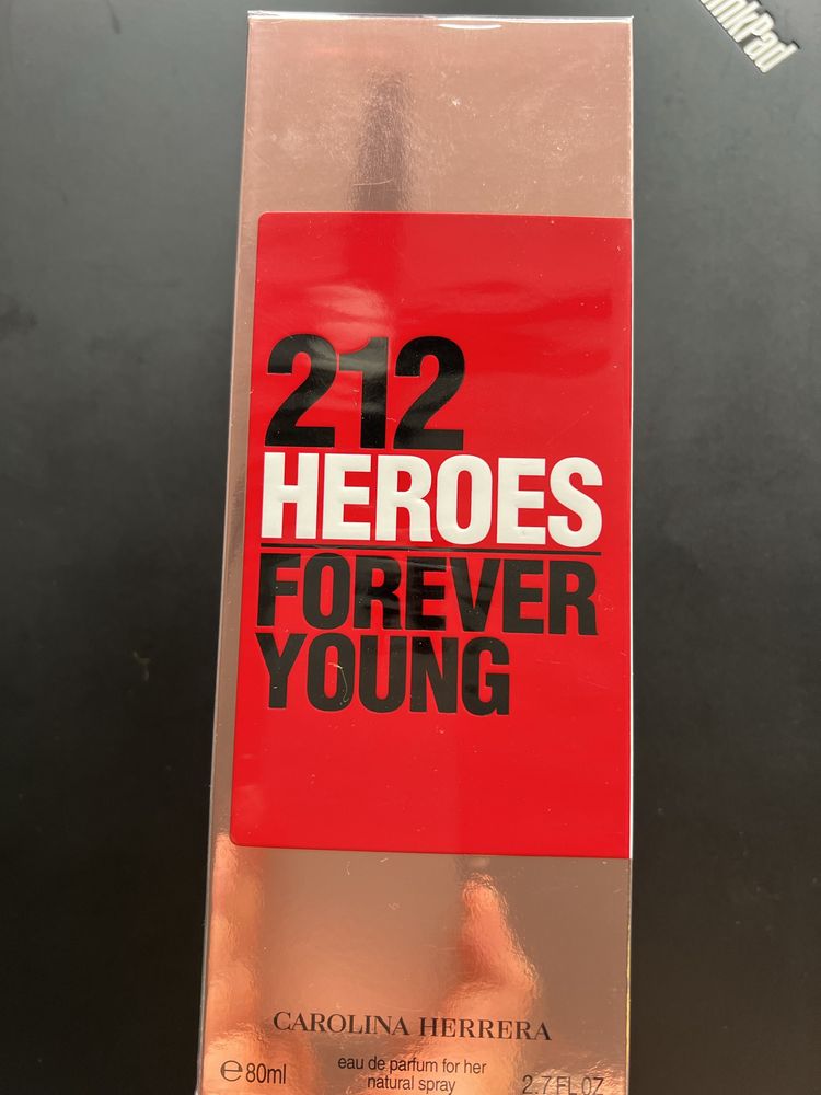 Carolina Herrera 212 Heroes