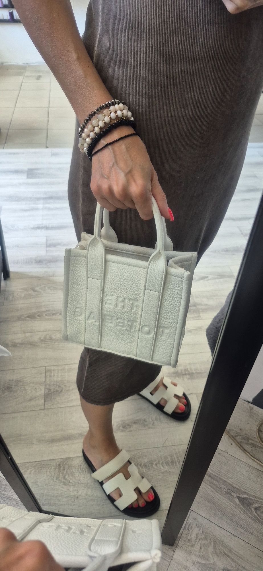 Torebka kuferek biała the tote bag