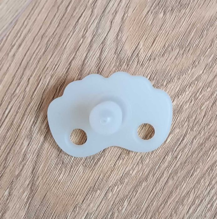 Chupetas de silicone novas (0-6m) - Várias cores