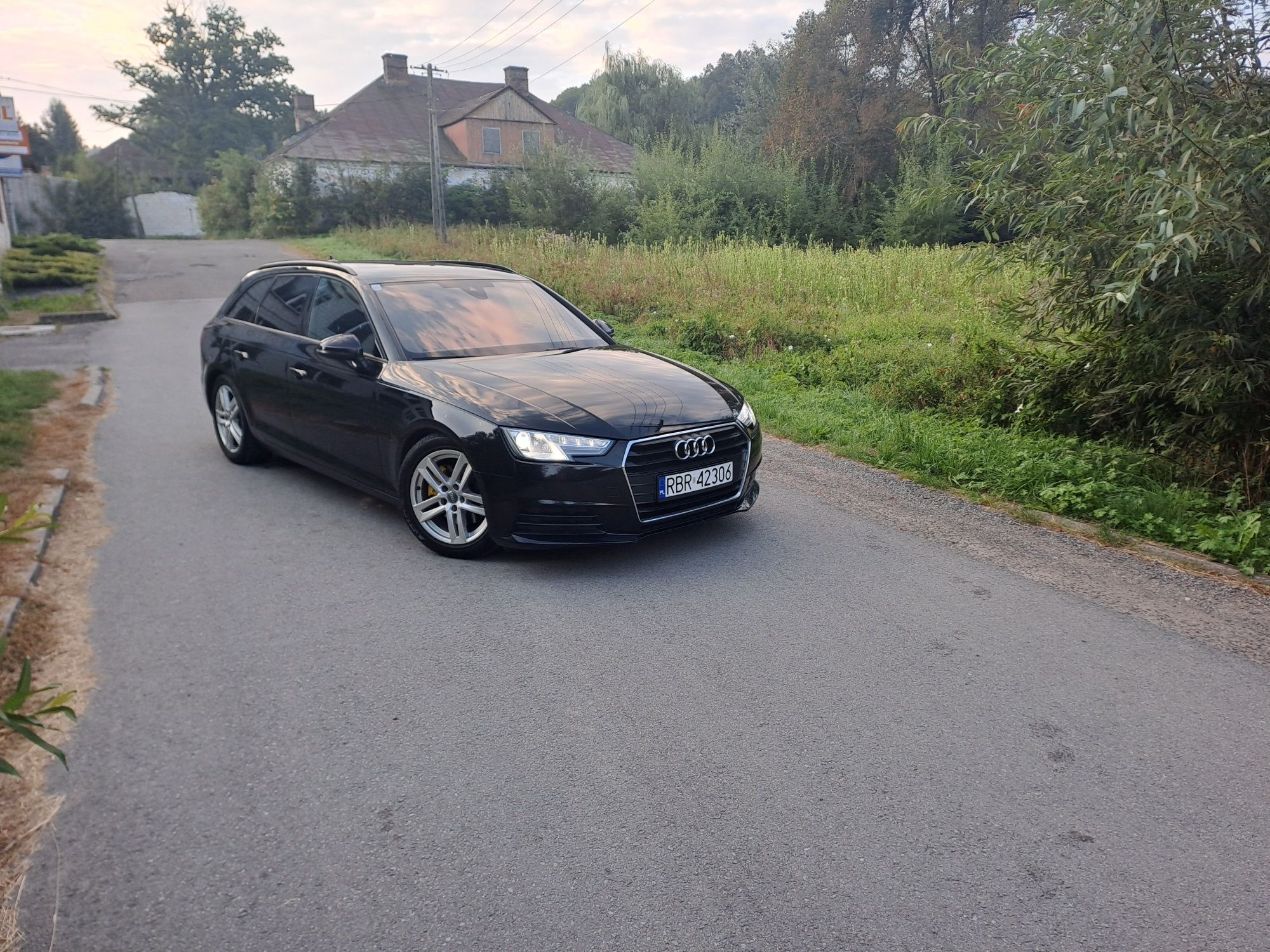 Audi a 4  w dobrej cenie