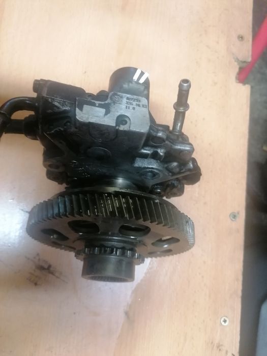 Pompa wtryskowa Mercedes 2.2 Cdi