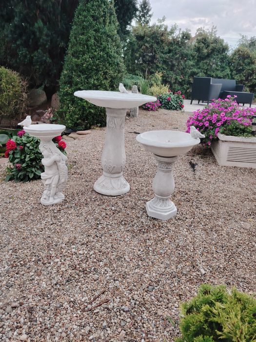 Poidełka dla ptaków